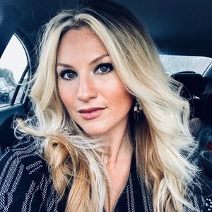 Meet your Posher, Demell